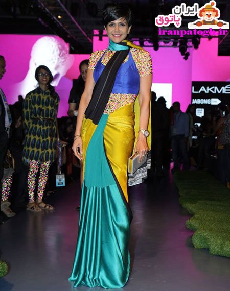 بهترین لباس ها در هفته مد در بالیوود,ماندیرا بدی با پوشیدن ساری های رنگارنگ