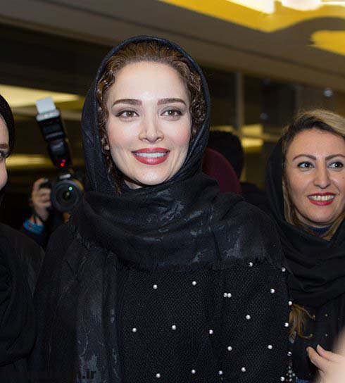 بهنوش طباطبایی در افتتاحیه جشنواره ۳۵ فیلم فجر